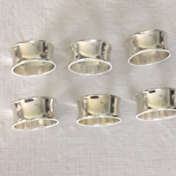 Set of 6 Silver Color Napkin Rings - Picture 1 of 4